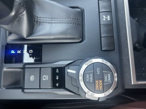 Used 2024 Toyota Tacoma TRD Off-Road image 24