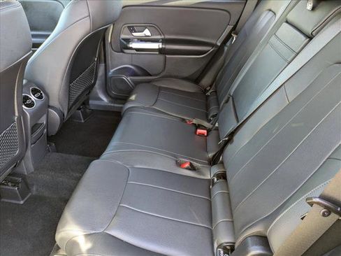 Certified 2025 Mercedes-Benz GLB 250 image 17