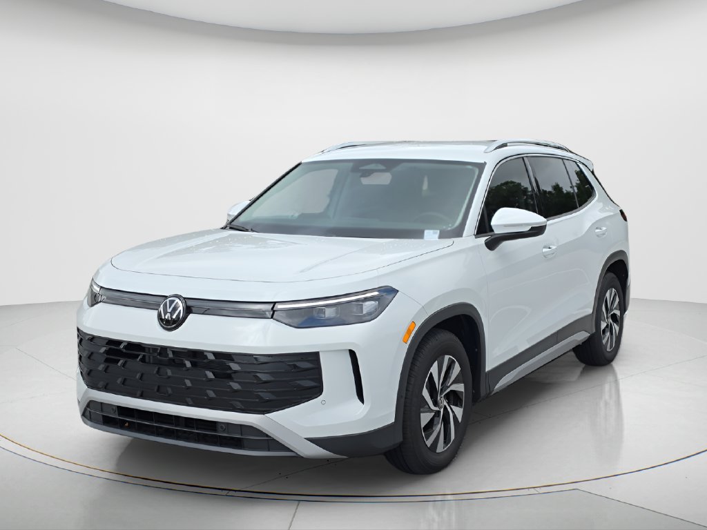New 2026 Volkswagen Tiguan S FWD image 1