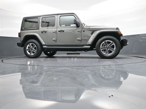 Used 2021 Jeep Wrangler Unlimited Sahara w/ Safety Group image 33
