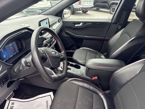 Used 2023 Ford Escape ST-Line image 23