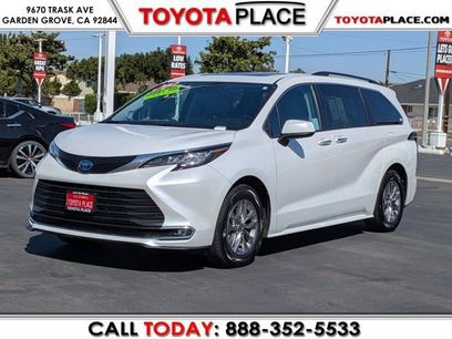 Used 2023 Toyota Sienna XLE w/ XLE Plus Package