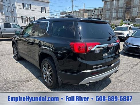 Used 2018 GMC Acadia SLT AWD/4WD image 3