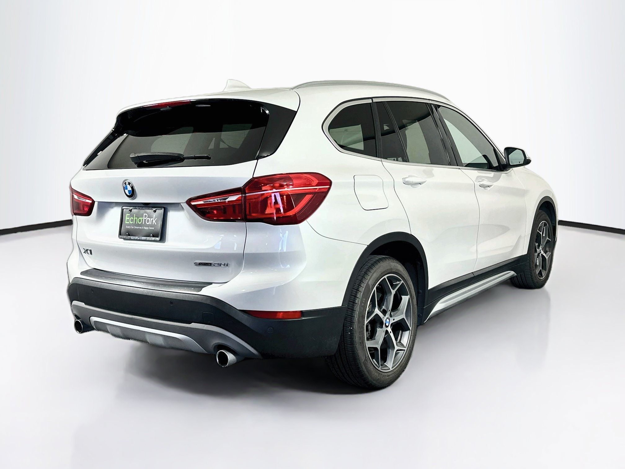 Used 2018 BMW X1 sDrive28i w/ Convenience Package FWD image 9