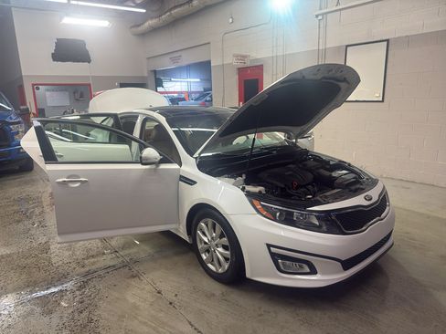Used 2015 Kia Optima EX w/ EX Premium Package image 7