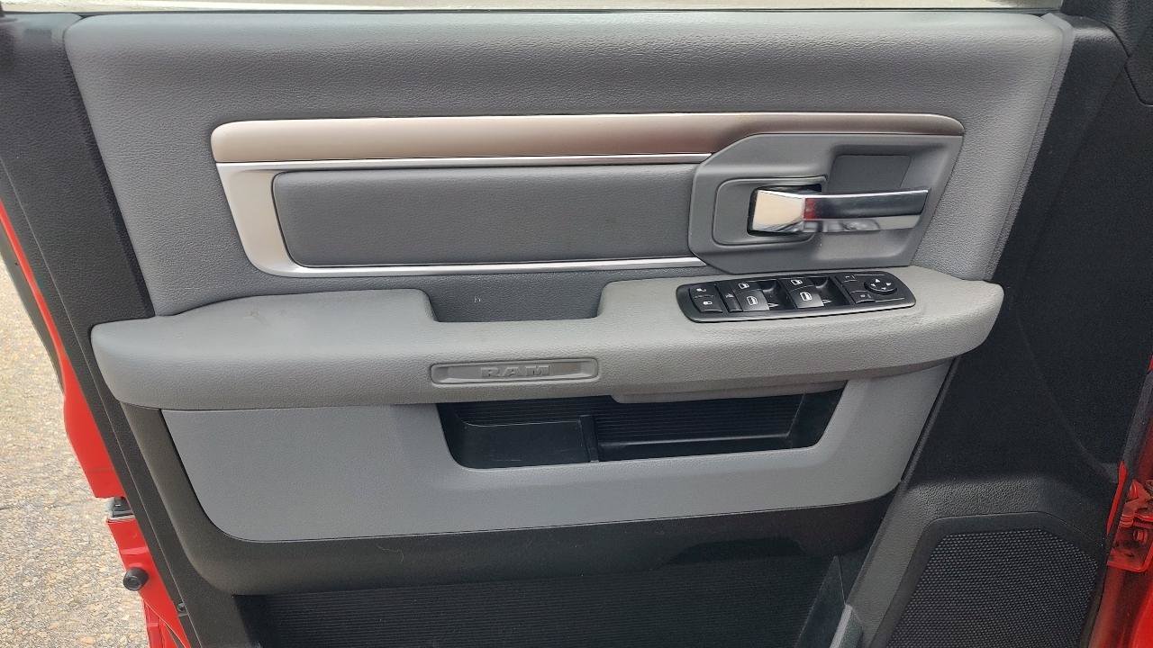 Used 2015 RAM 1500 Big Horn AWD/4WD image 9