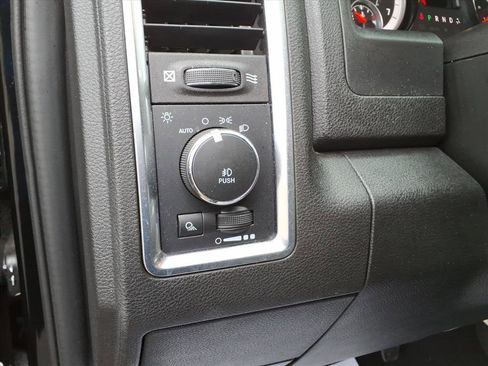 Used 2022 RAM 1500 Classic Warlock image 16