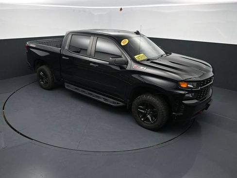Used 2021 Chevrolet Silverado 1500 Custom Trail Boss w/ Midnight Edition AWD/4WD image 31