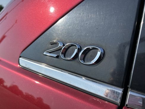 Used 2013 Chrysler 200 Limited FWD image 24