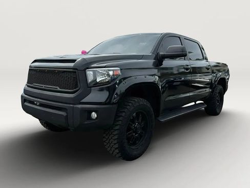 Used 2016 Toyota Tundra SR5 w/ SR5 Upgrade Package AWD/4WD image 4