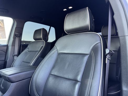 Certified 2023 Chevrolet Traverse Premier w/ LPO, Floor Liner Package image 13