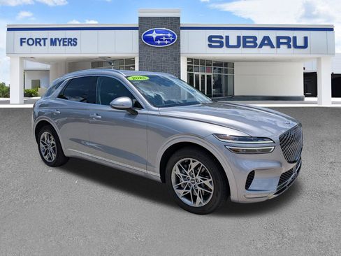 Used 2025 Genesis GV70 2.5T AWD/4WD image 2