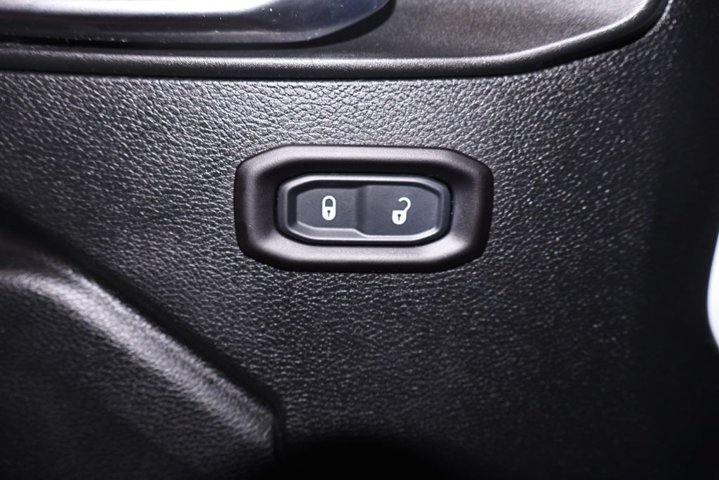 Used 2020 Jeep Wrangler Unlimited Sport S AWD/4WD image 13