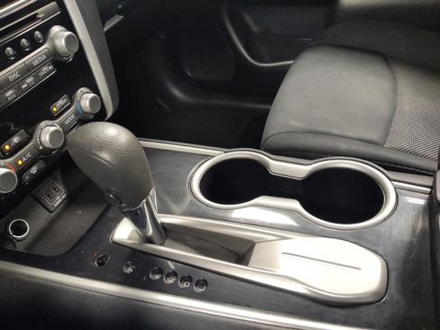 Used 2018 Nissan Pathfinder S image 26