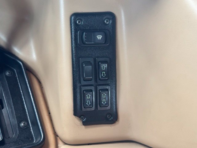 Used 2001 HUMMER H1 4-Door Open Top AWD/4WD image 17