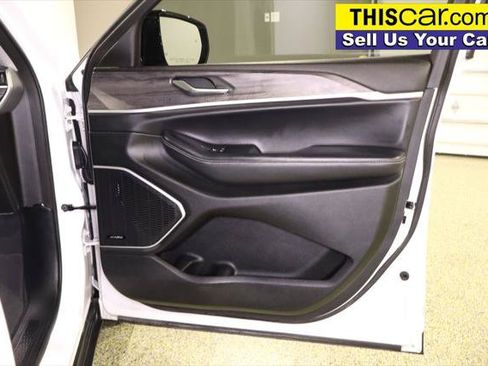 Used 2021 Jeep Grand Cherokee L Limited AWD/4WD image 40