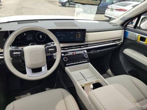 New 2025 Hyundai Santa Fe Calligraphy AWD/4WD image 30