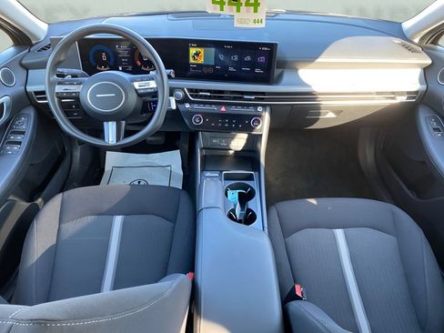 Used 2025 Hyundai Sonata SEL FWD image 13
