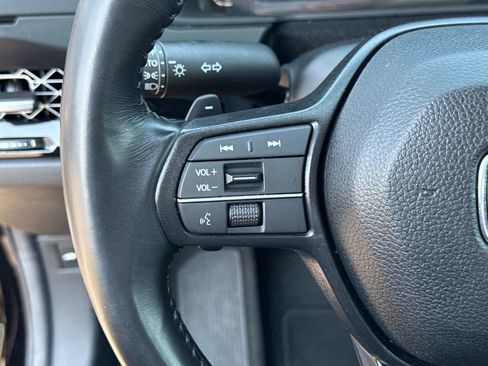 Used 2025 Honda Accord EX-L image 29