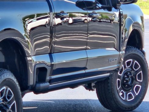 New 2025 Ford F250 Platinum image 14