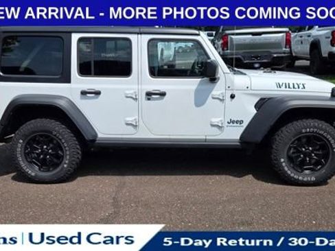 Used 2023 Jeep Wrangler Unlimited w/ Cold Weather Group AWD/4WD image 13