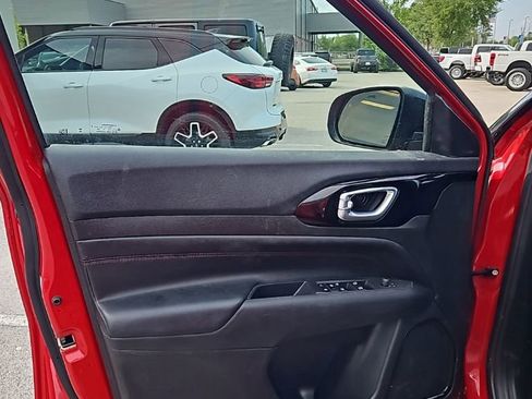 Used 2024 Jeep Compass Trailhawk image 10