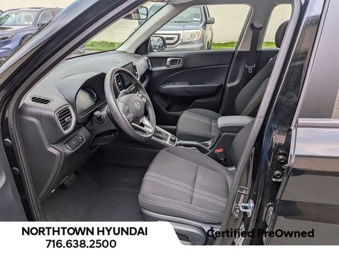 Used 2026 Hyundai Venue SEL FWD image 10