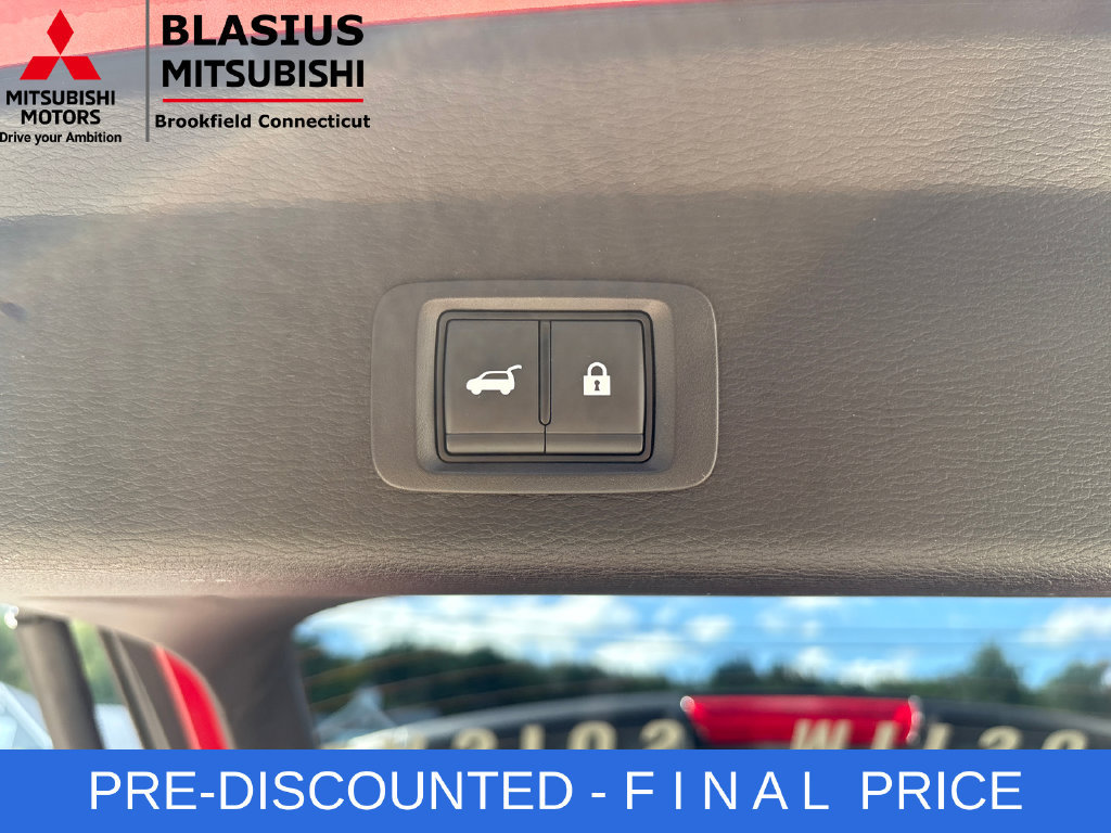 Used 2025 Mitsubishi Outlander SE AWD/4WD image 66