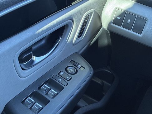 Certified 2025 Honda Pilot EX-L image 38