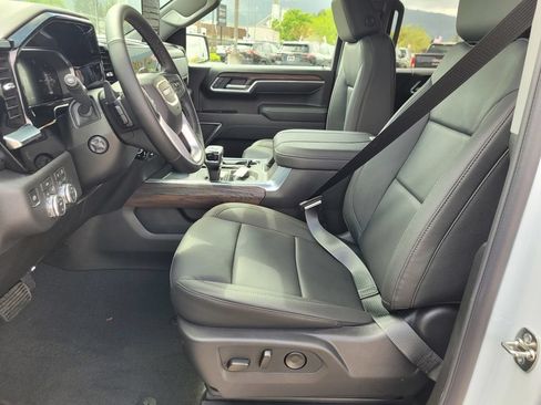 New 2026 GMC Sierra 1500 SLT w/ SLT Premium Package AWD/4WD image 11