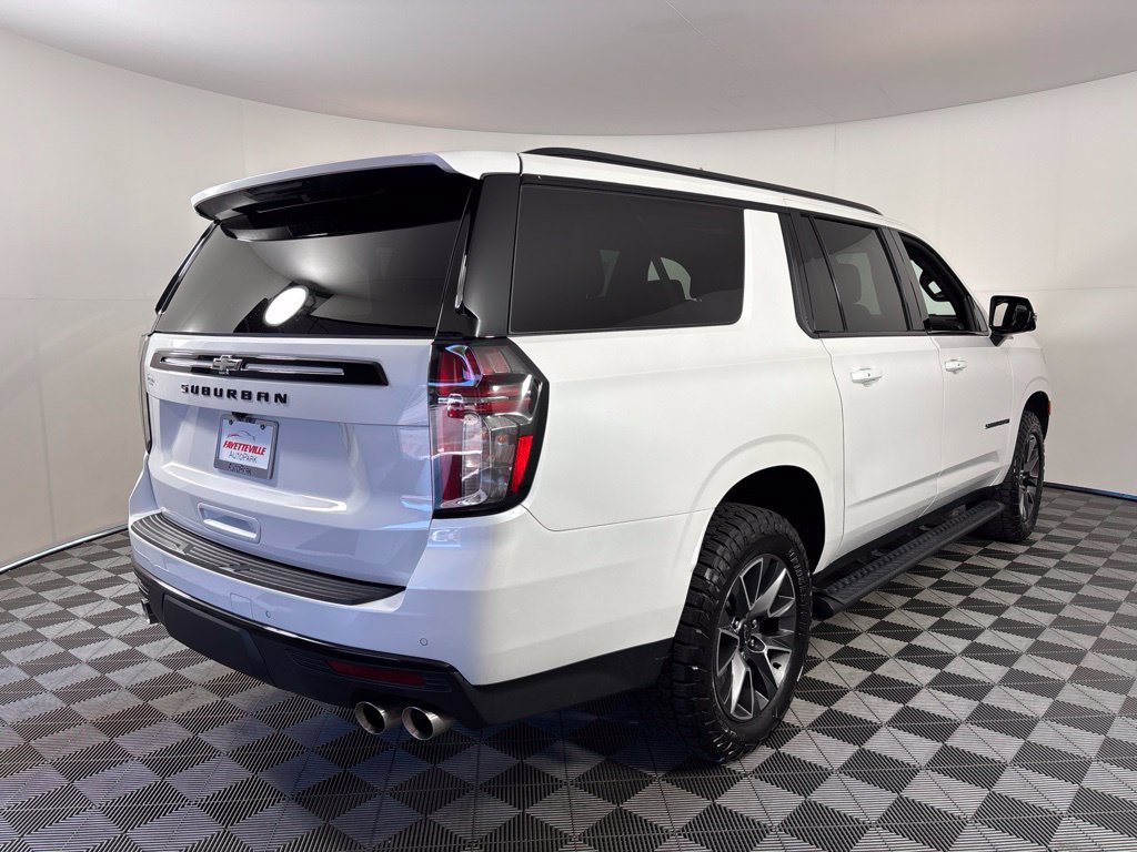 Certified 2024 Chevrolet Suburban Z71 w/ Off-Road Capability Package AWD/4WD image 9