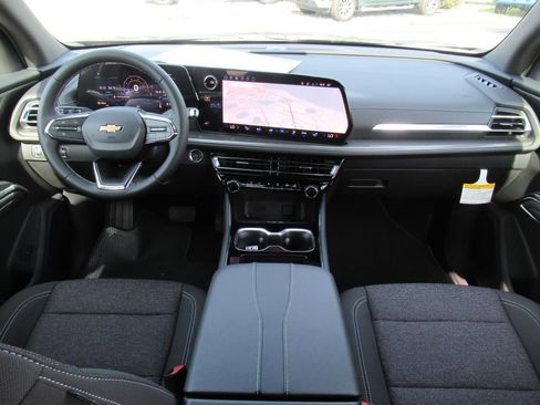 New 2026 Chevrolet Traverse LT image 11