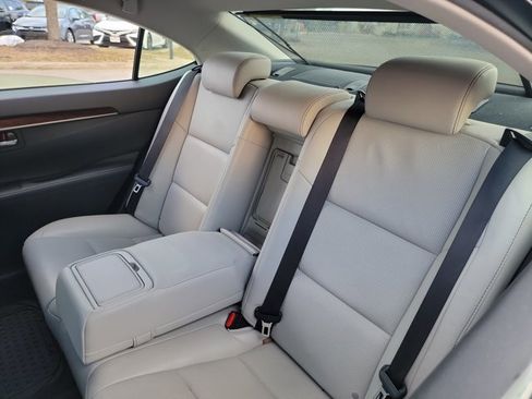 Used 2013 Lexus ES 350 w/ Luxury Pkg image 11