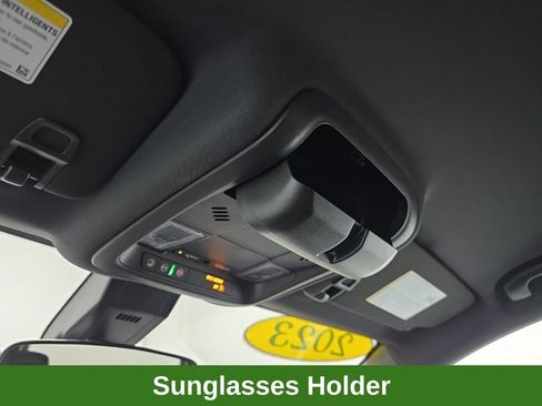 Certified 2023 Chevrolet Equinox RS AWD/4WD image 40