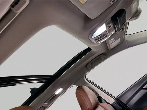Used 2022 Subaru Ascent Touring w/ Popular Package #2A AWD/4WD image 27