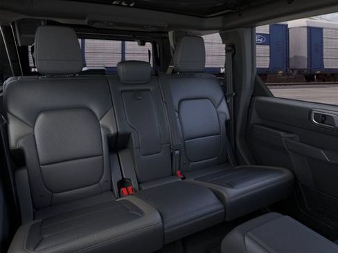 New 2026 Ford Bronco Outer Banks w/ Sasquatch Package AWD/4WD image 11