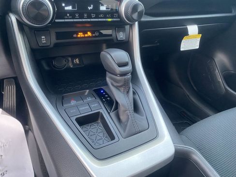 Used 2025 Toyota RAV4 LE image 18