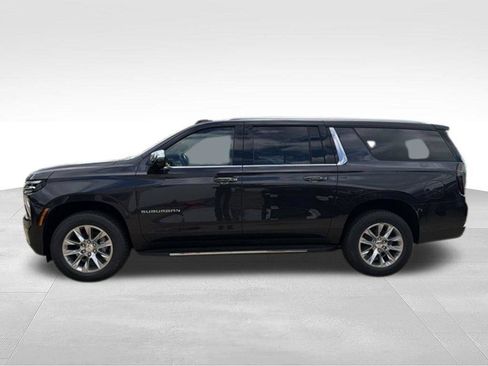 New 2026 Chevrolet Suburban Premier w/ Sun And Tow Package AWD/4WD image 26