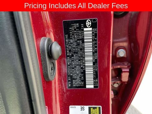 Used 2024 Toyota Corolla LE FWD image 33