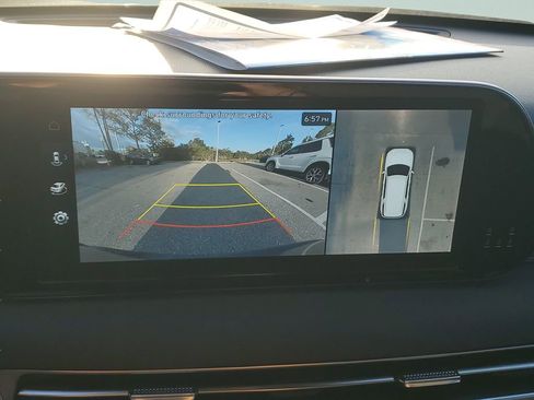 Used 2025 Hyundai Palisade Calligraphy image 25