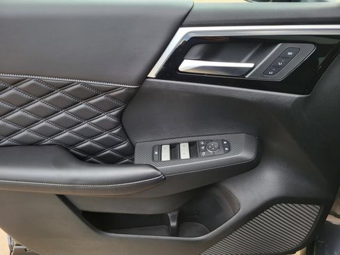 New 2026 Nissan Rogue Platinum AWD/4WD image 19