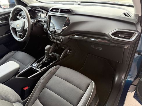 Used 2021 Chevrolet TrailBlazer LT w/ Convenience Package image 27