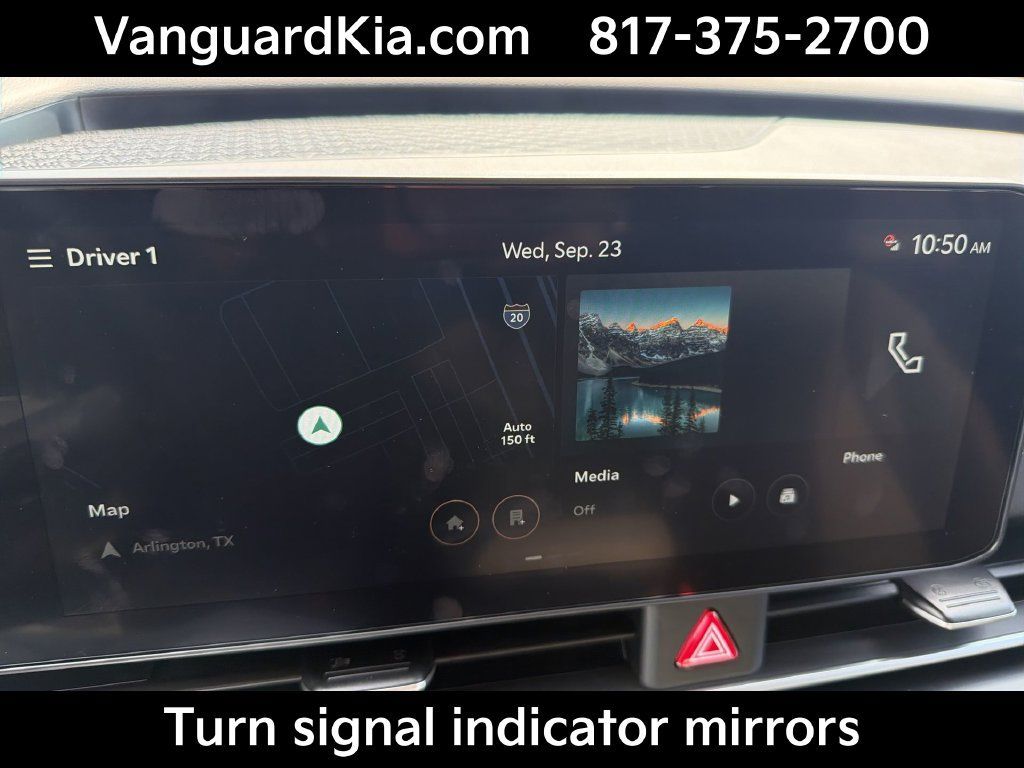 Certified 2026 Kia Carnival FWD image 14