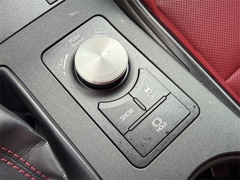 Used 2022 Lexus IS 350 F Sport image 23