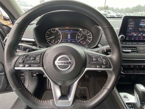 Used 2022 Nissan Altima 2.5 SR image 19
