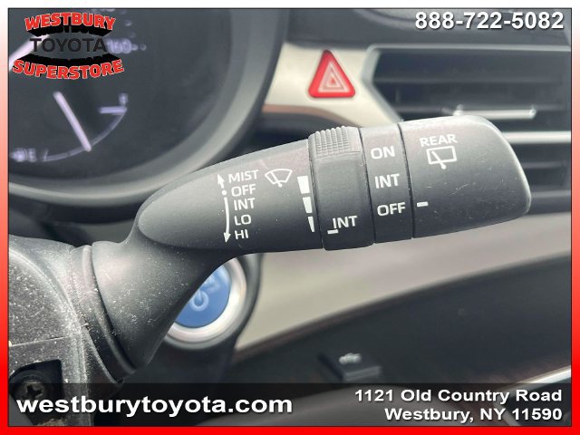 Used 2021 Toyota Sienna XLE FWD image 28
