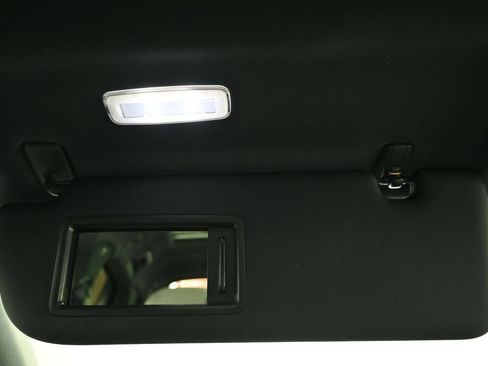 Certified 2023 Porsche Cayenne S AWD/4WD image 31