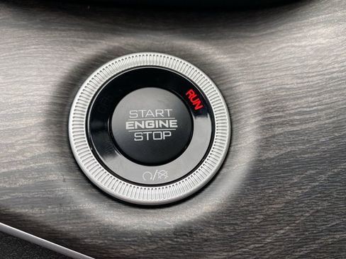 New 2025 Jeep Grand Cherokee L Limited w/ Black Appearance Package image 34