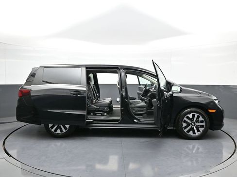 Certified 2025 Honda Odyssey EX-L image 44