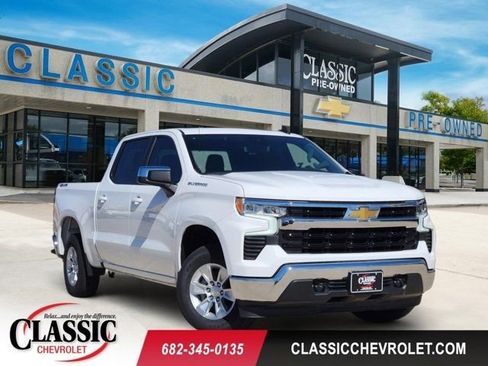 Used 2023 Chevrolet Silverado 1500 LT image 1